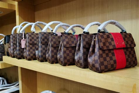 versace luis vuitton dg replica bags from china online selling|louis vuitton selling bags.